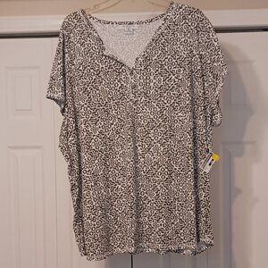 3/$18 or 5/$25 - Liz Claiborne Green/White Short Sleeve Top Size 3X